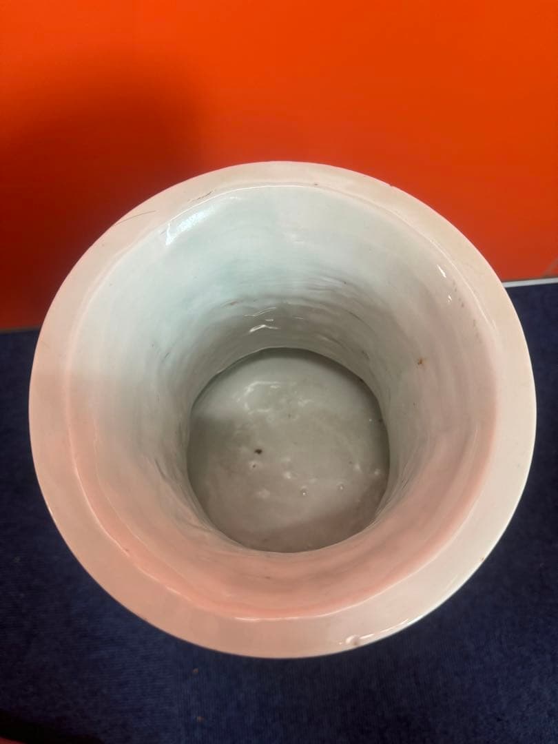 1675  希少　平戸焼　大花瓶 大壺　陰刻 人物浮彫　時代物