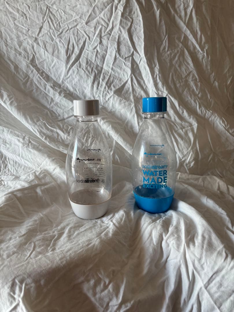 ソーダストリーム　専用ボトル2本　満タンボンベ1本付き