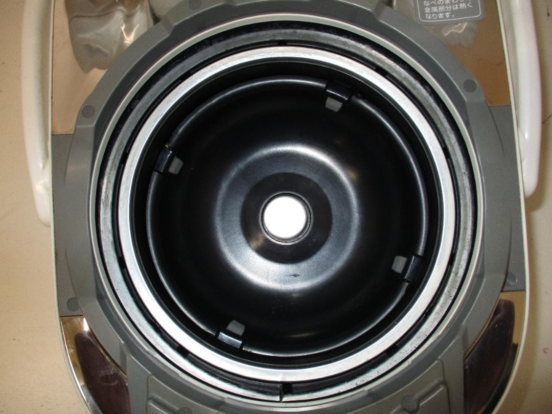 ZOJIRUSHI 圧力IH炊飯ジャー NP-QA06