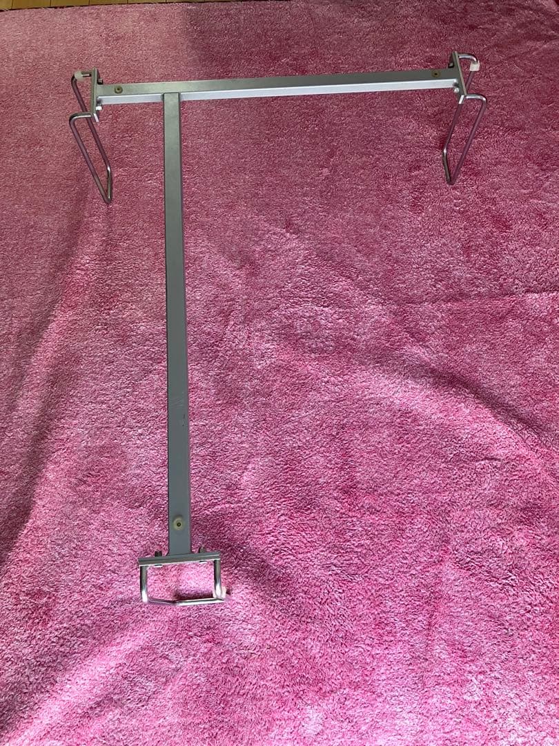 L字 のガラステーブル、インテリア