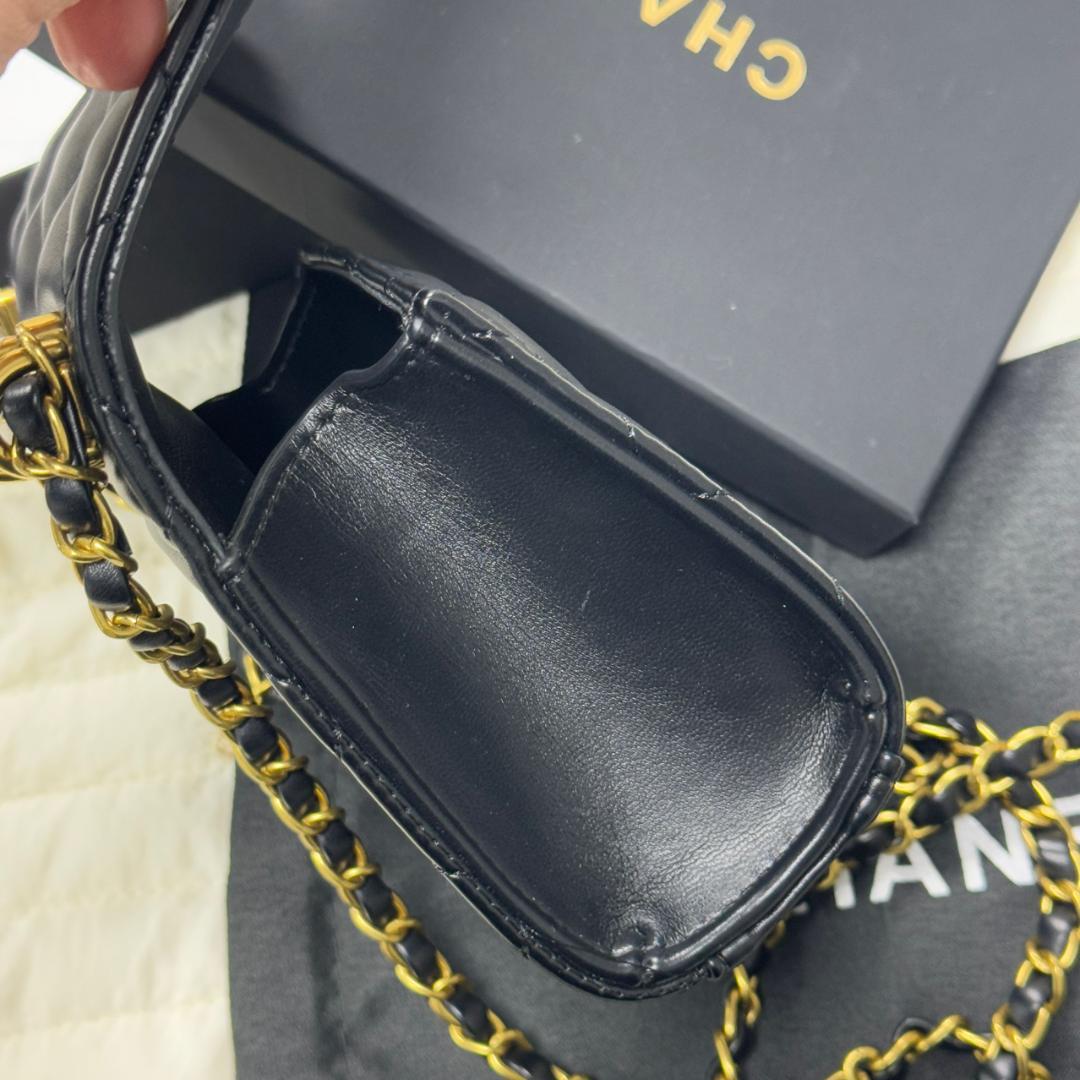 VIP限定 ブラックレザーショルダーバッグ