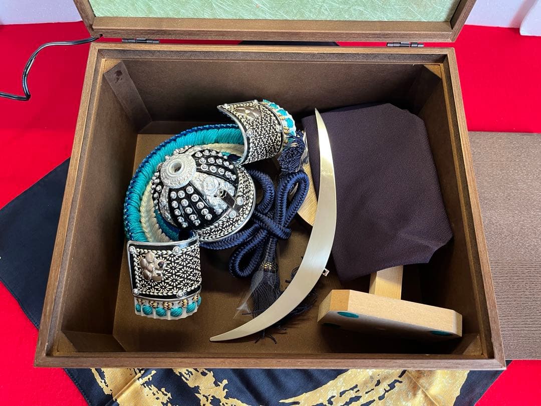 伊達政宗公　収納型飾り台LED屏風　政宗公敷布付(伊達政宗公ハンカチ)