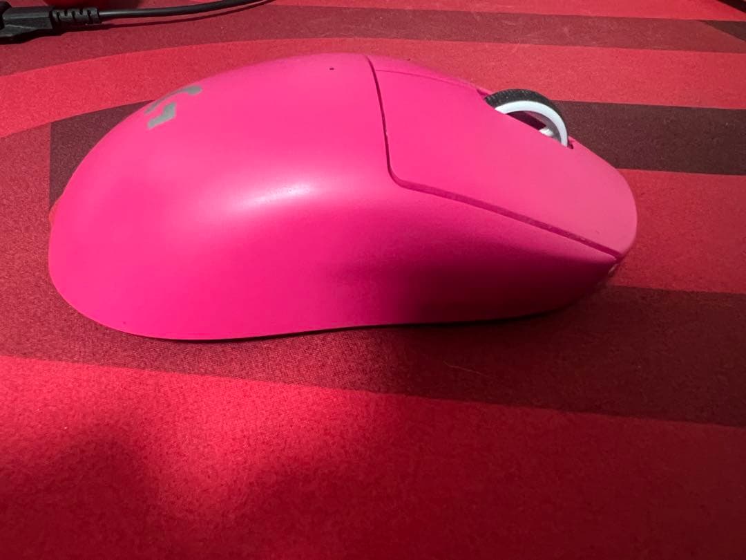 Logitech PRO SuperLight ピンクマウス 本体