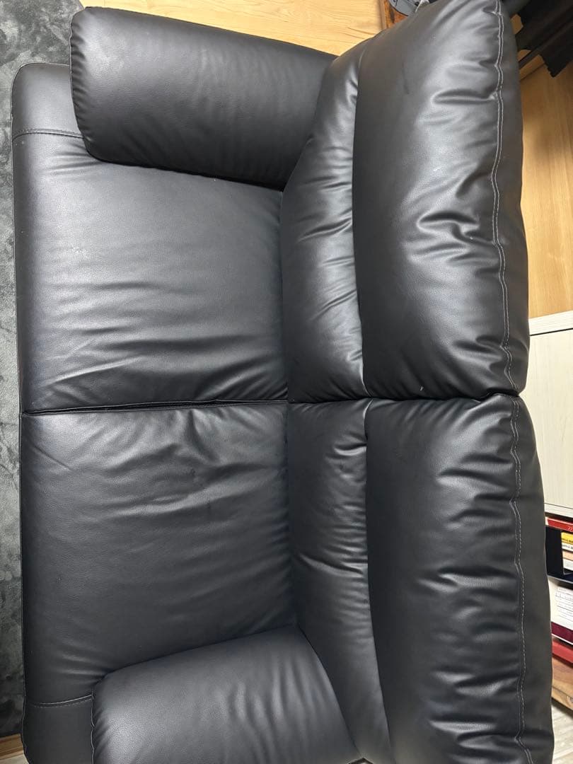 レザーソファ　ブラック