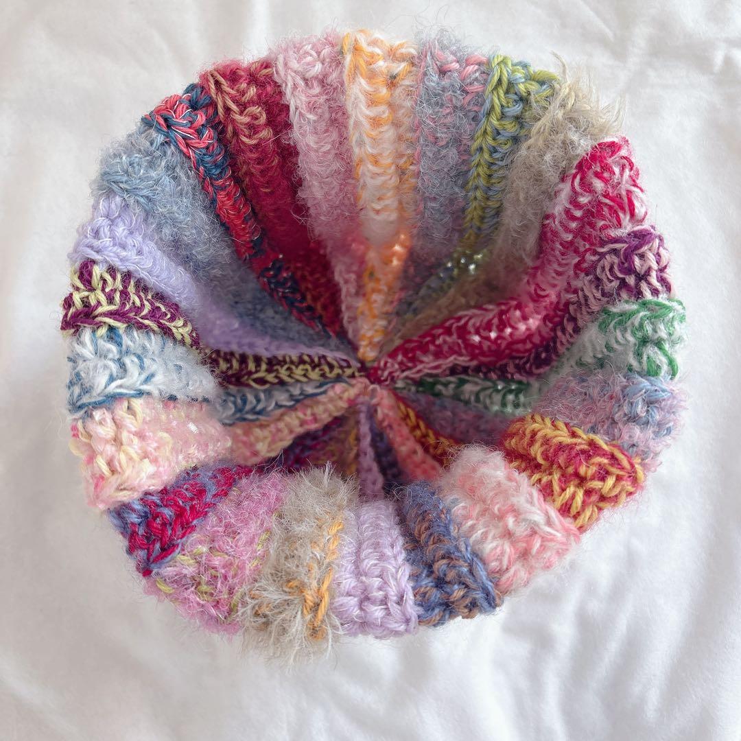 【ハンドメイド・完成品】ニット帽　ビーニー　帽子　ニットハット　編み物　カラフル