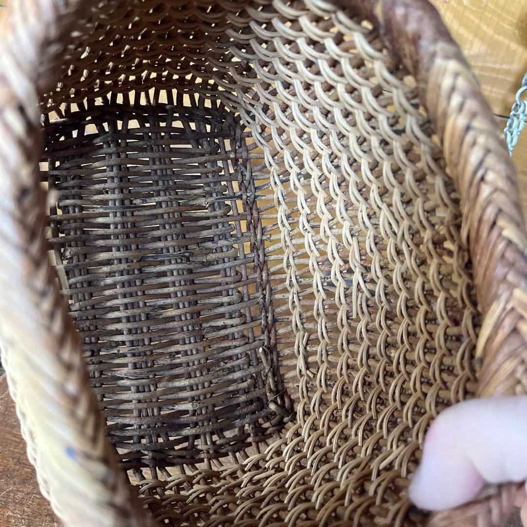 ヴィンテージ　アケビ蔓　鉄製ハンドル付きバスケット