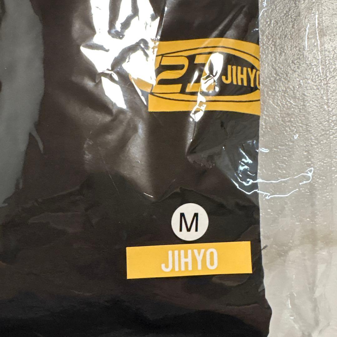 TWICE THIS IS FOR ジヒョ　ウィンドブレーカー M