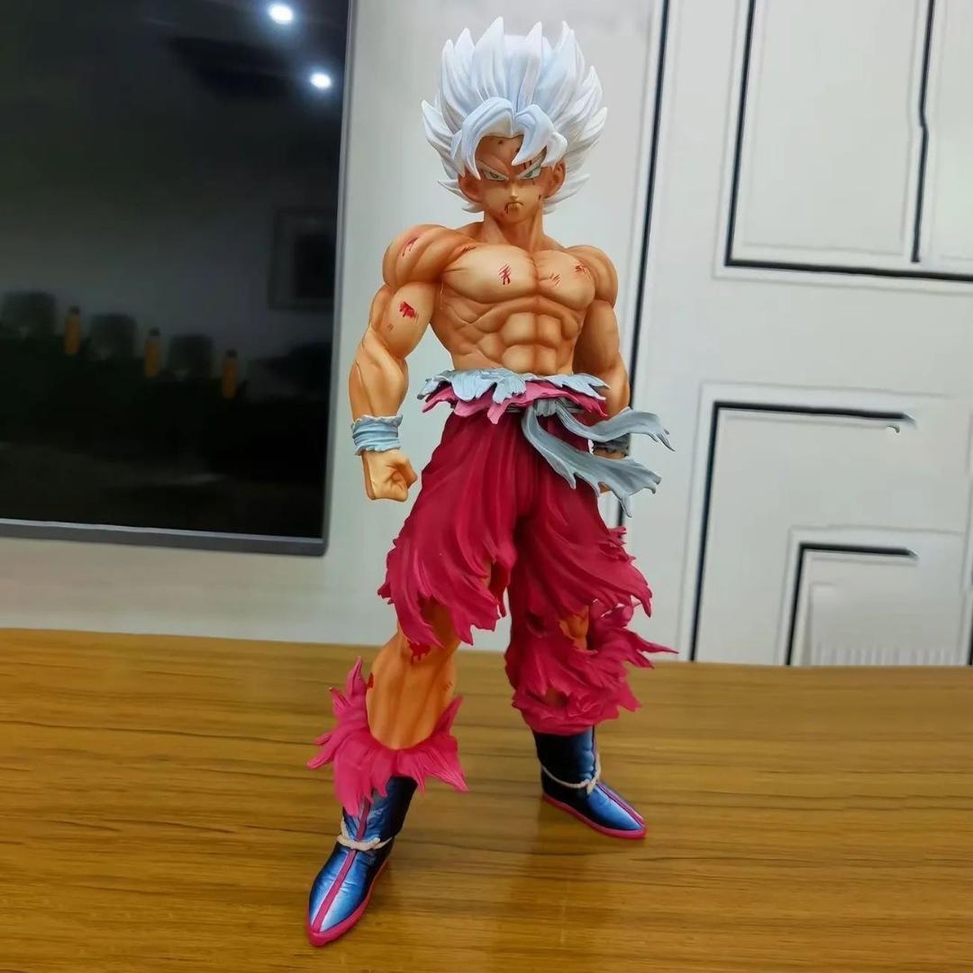 ドラゴンボール　孫悟空　スーパーサイヤ人 白色Ver.　フィギュア　塗装完成品