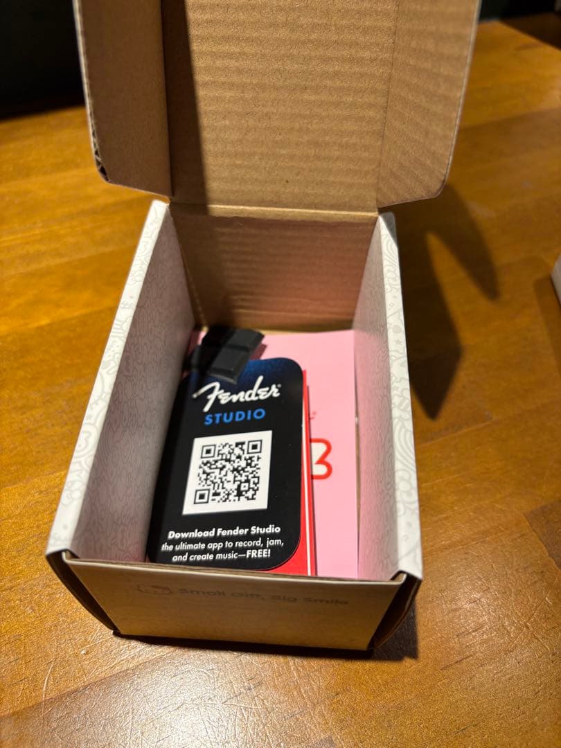 限定品　Hello Kitty Fenderファズペダル　白色