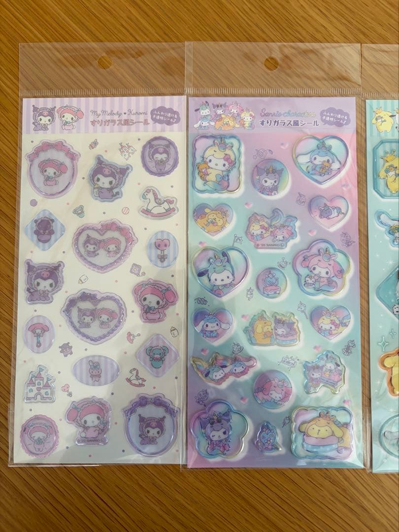 サンリオ すりガラス風シール／ラメ入り樹脂もりシール８種