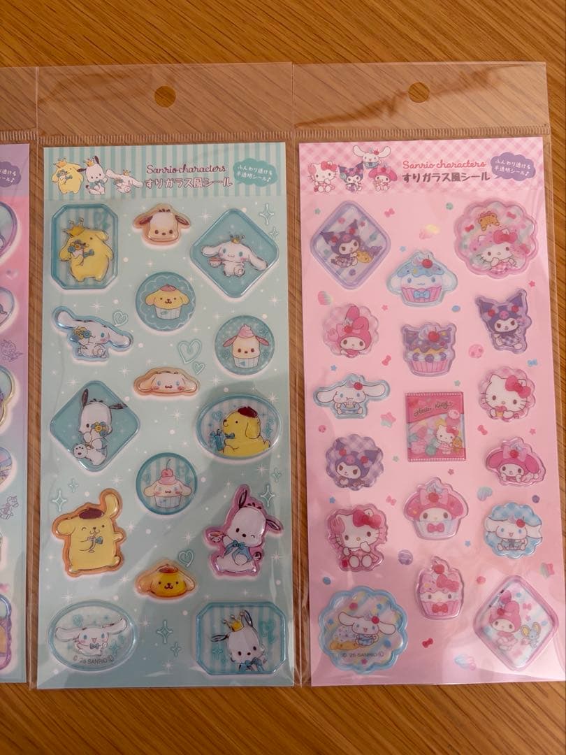 サンリオ すりガラス風シール／ラメ入り樹脂もりシール８種