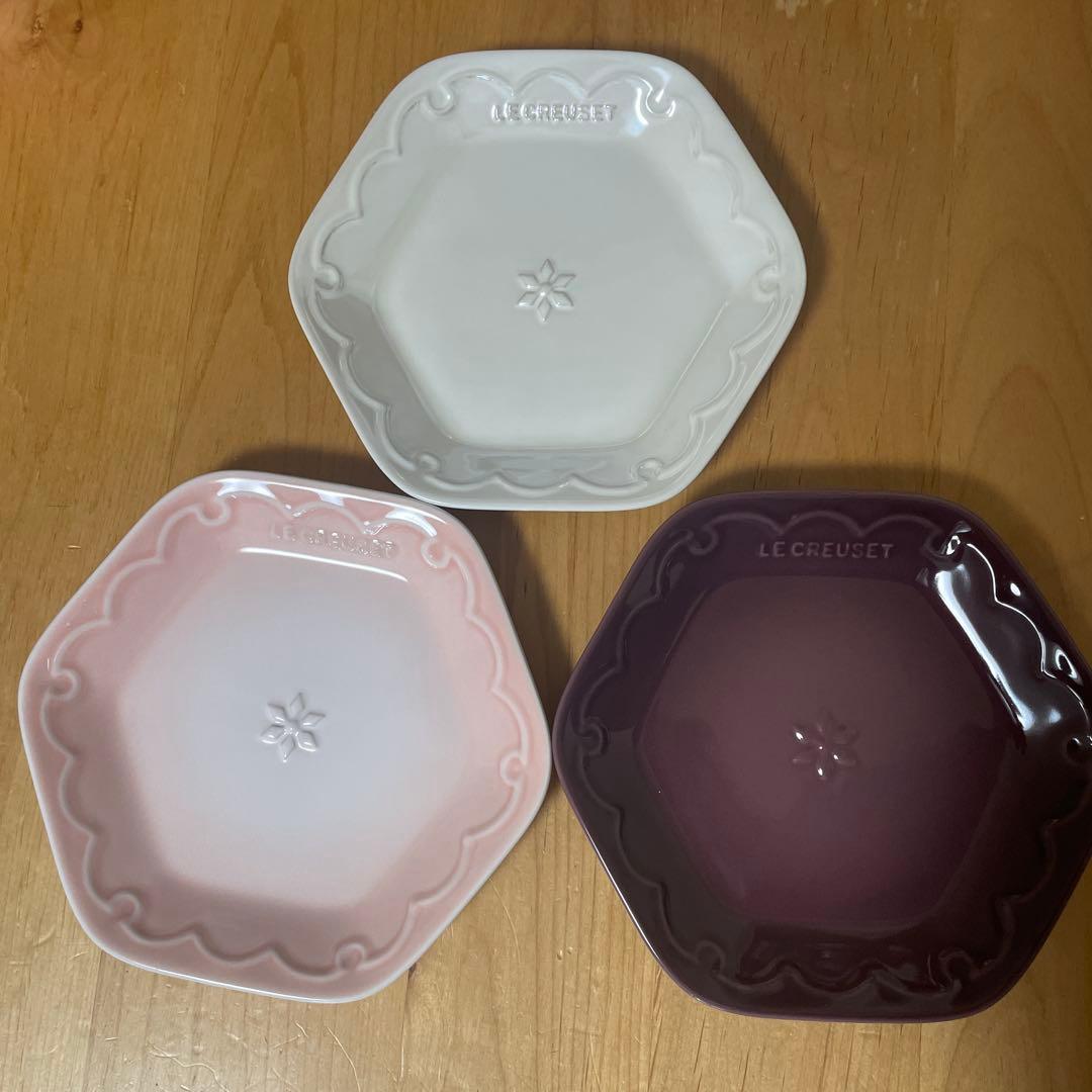 ルクルーゼ　スノーリングプレートM３枚セット