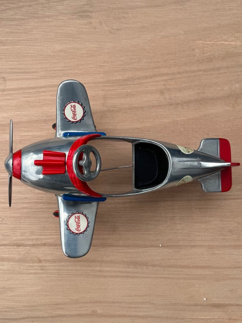 コカ・コーラ ペダルエアプレーン 飛行機　メタル製　限定生産モデル