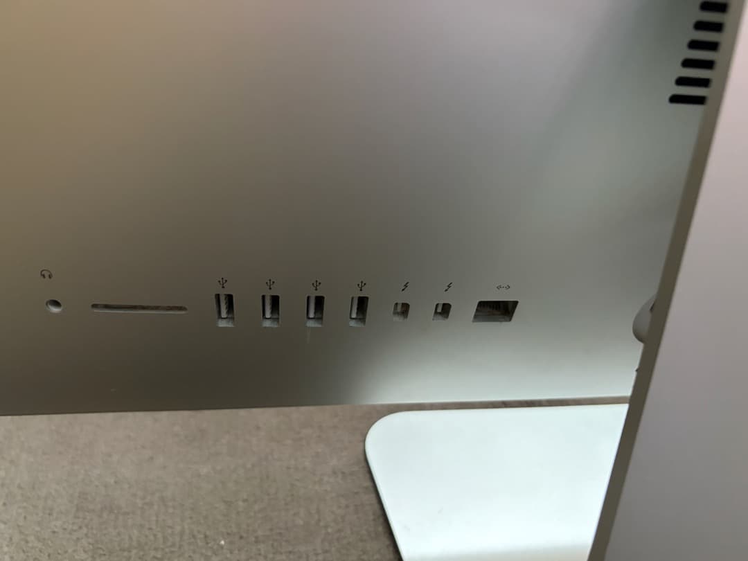 値下げしました！！iMac (21.5-inch, Late 2015)　美品！