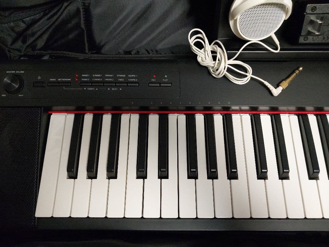 2016年度製　Yamaha p-45 デジタルピアノ 88鍵及びピアノバック