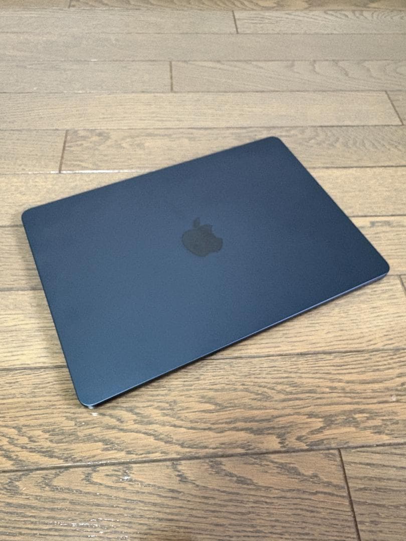 Apple MacBook Air M2 ミッドナイト