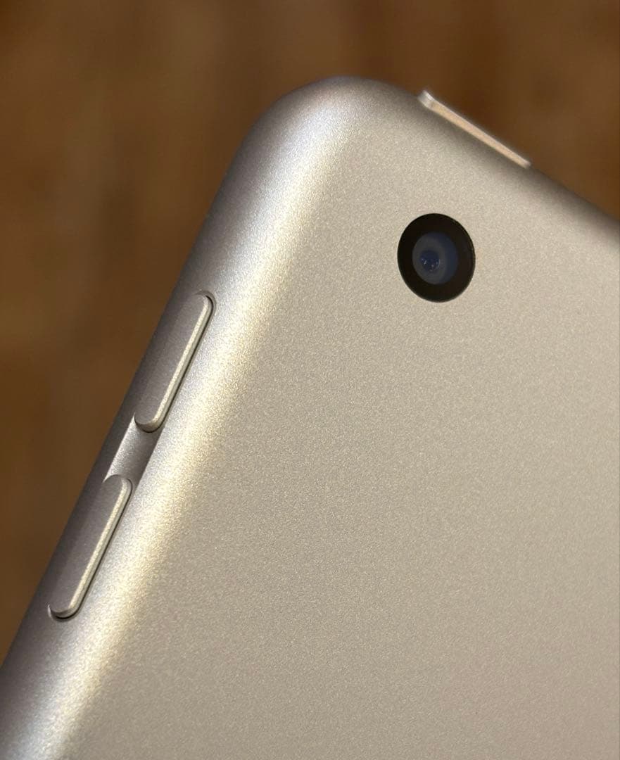 iPad第7世代wifi 32GB シルバー本体のみ