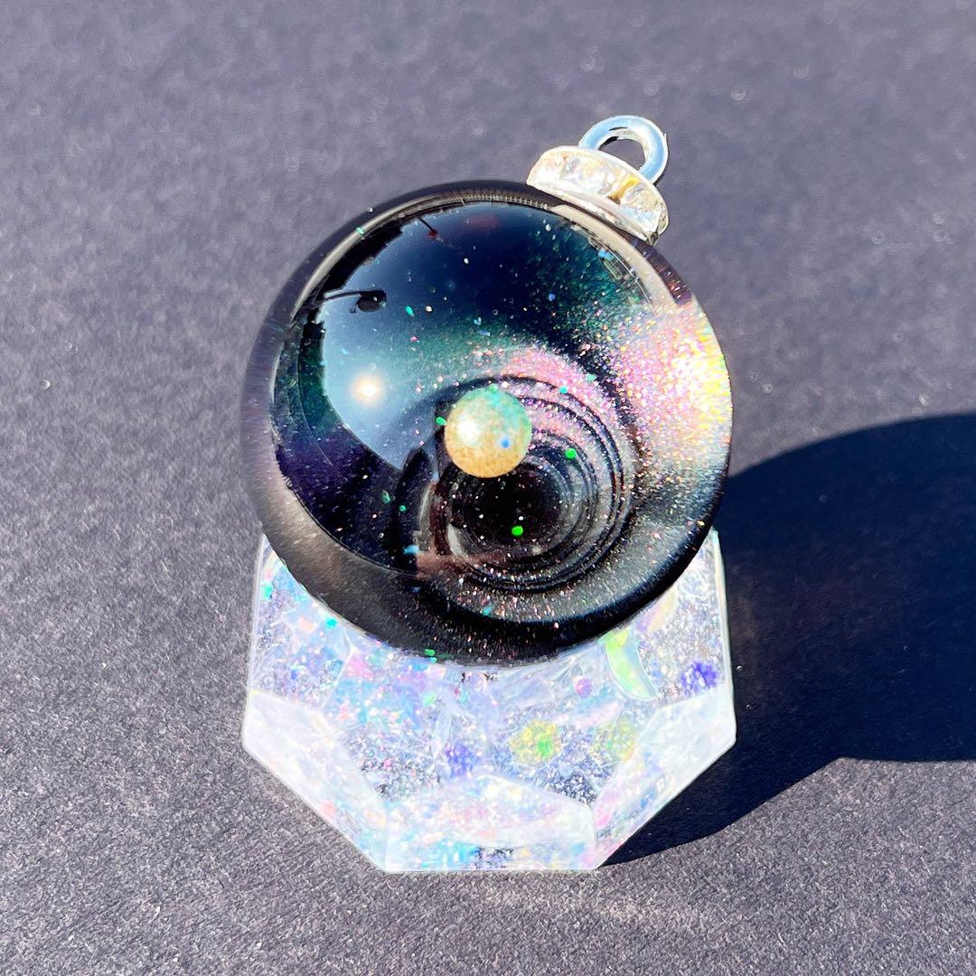 【ハンドメイド】宇宙玉25mm２個・宇宙玉専用台座