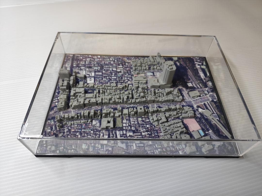 四谷周辺都市模型　(小型透明ケース付)