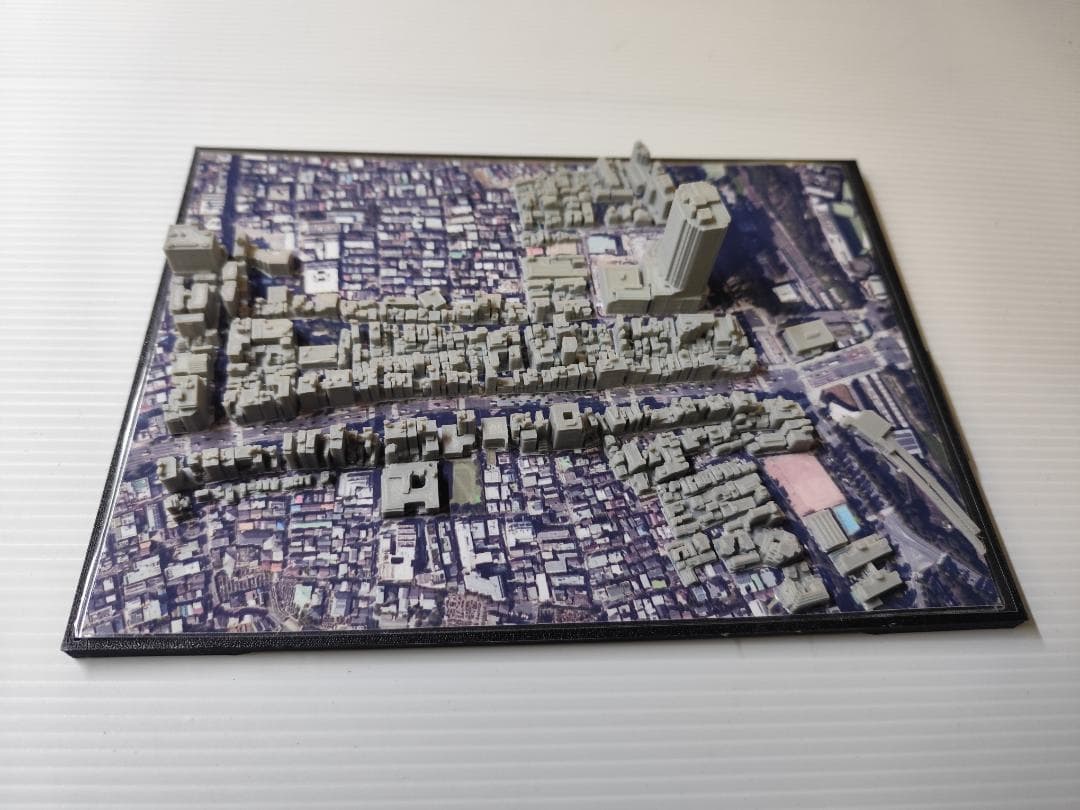 四谷周辺都市模型　(小型透明ケース付)