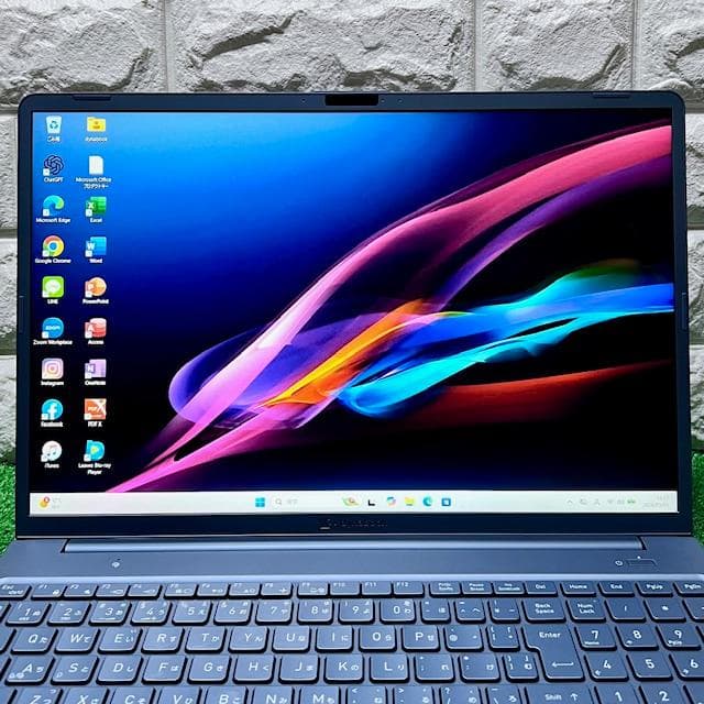 2025春《ほぼ未使用》第13i7搭載！オールインワンノート！dynabook