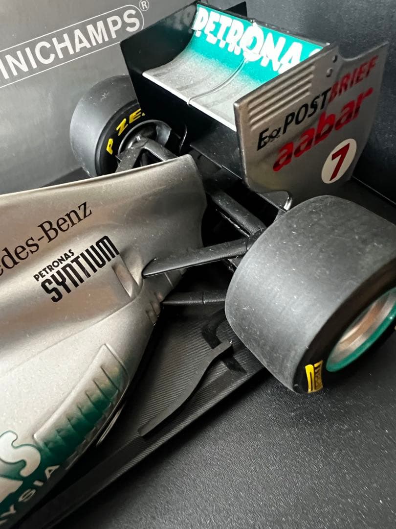 美品 1/18 ミハエル・シューマッハ メルセデス GP W02 2011年