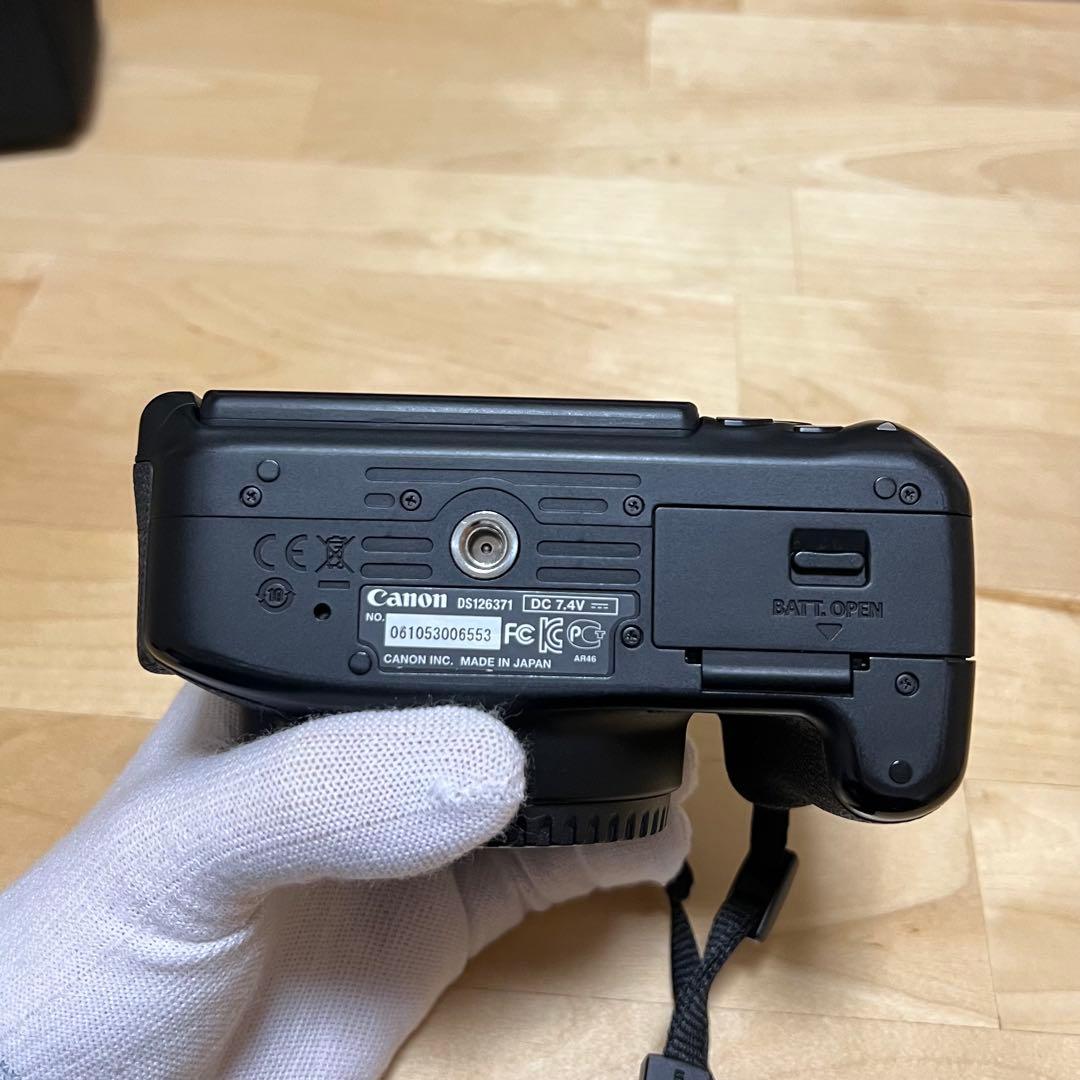 [お得] 一眼レフCanon EOS Kiss X6iとレンズ 4点セット