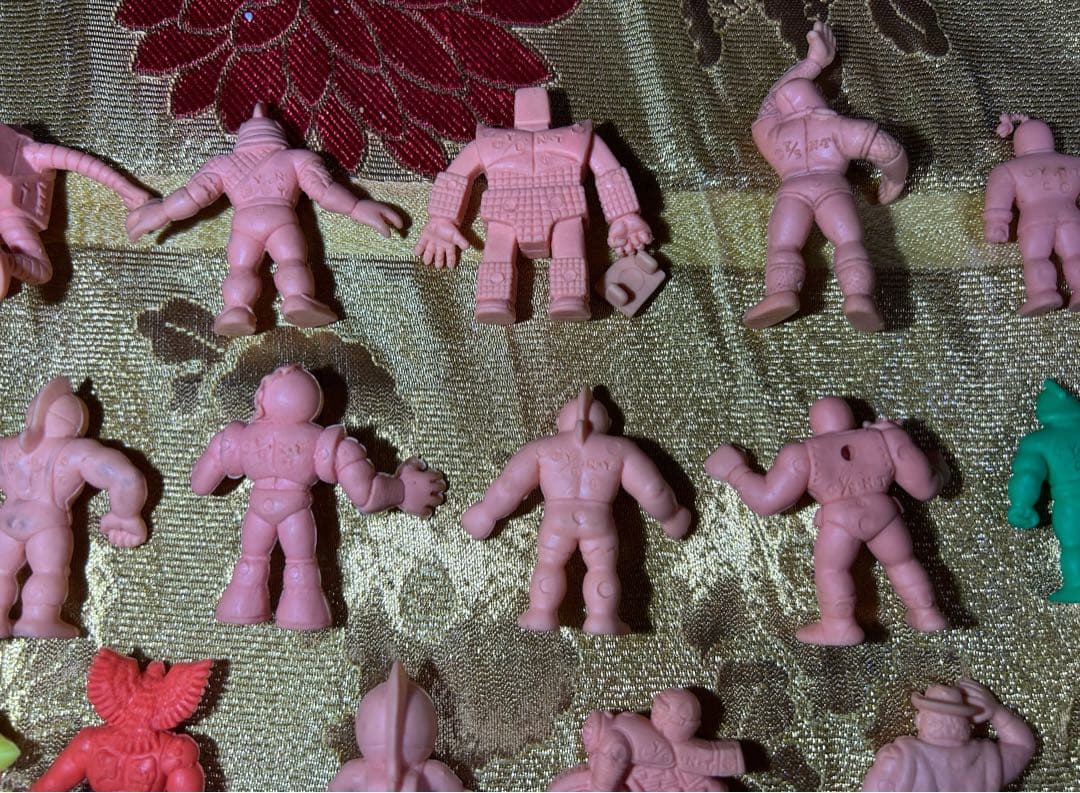 昭和レトロ品　キン肉マン消しゴム(キン消し)大量セット当時物希少連休SALE