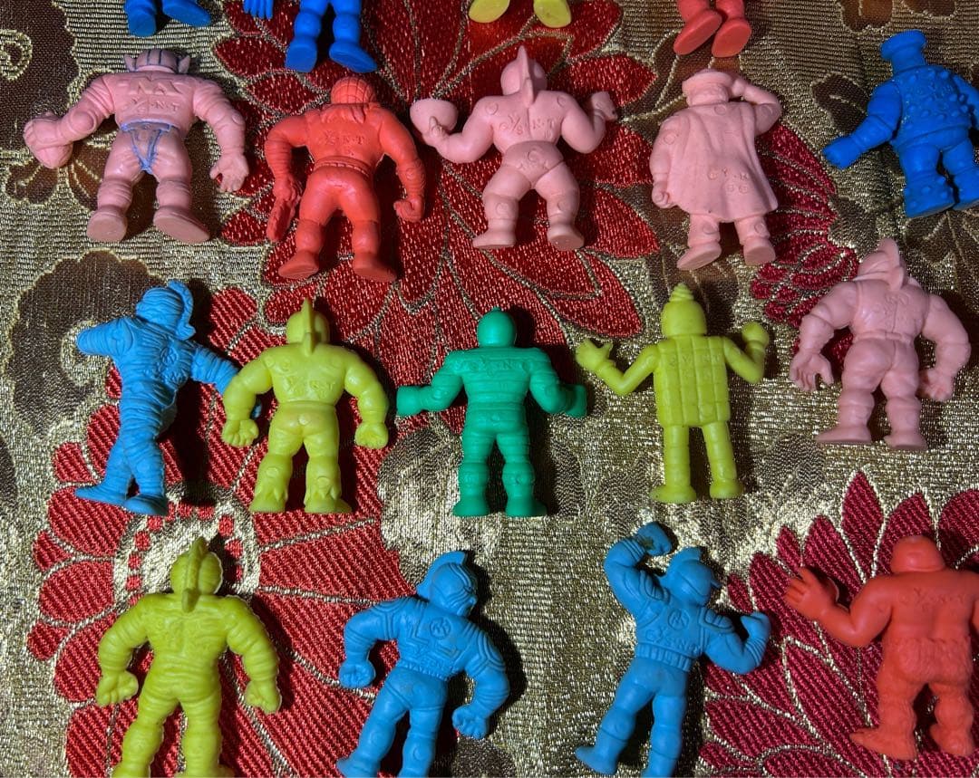 昭和レトロ品　キン肉マン消しゴム(キン消し)大量セット当時物希少連休SALE