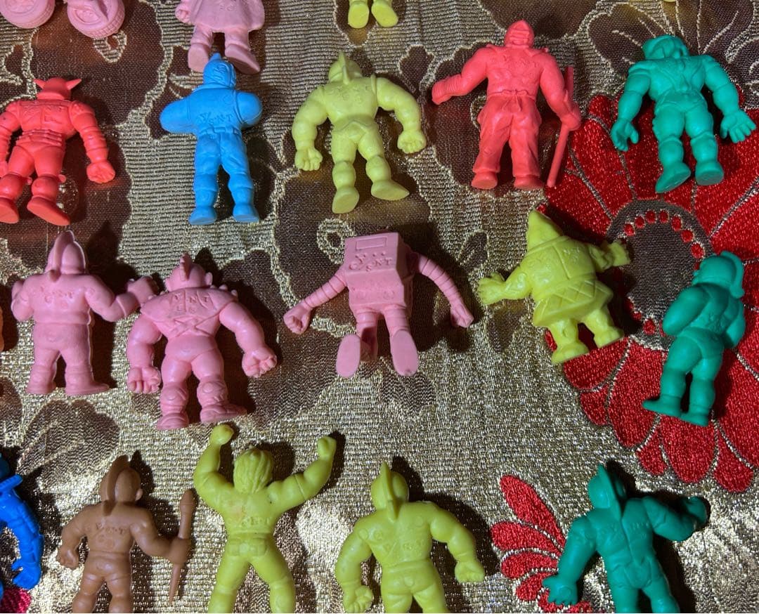 昭和レトロ品　キン肉マン消しゴム(キン消し)大量セット当時物希少連休SALE