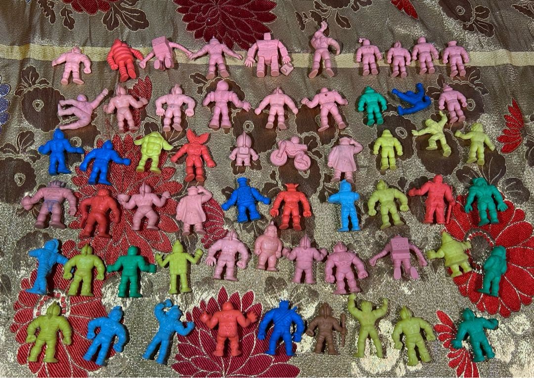 昭和レトロ品　キン肉マン消しゴム(キン消し)大量セット当時物希少連休SALE