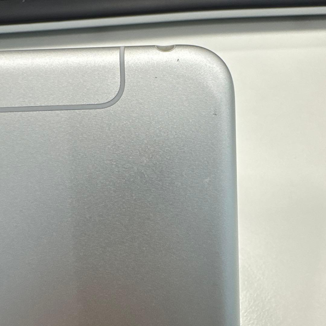 目立った傷や汚れなし｜iPad 第5世代 シルバー 容量256GB