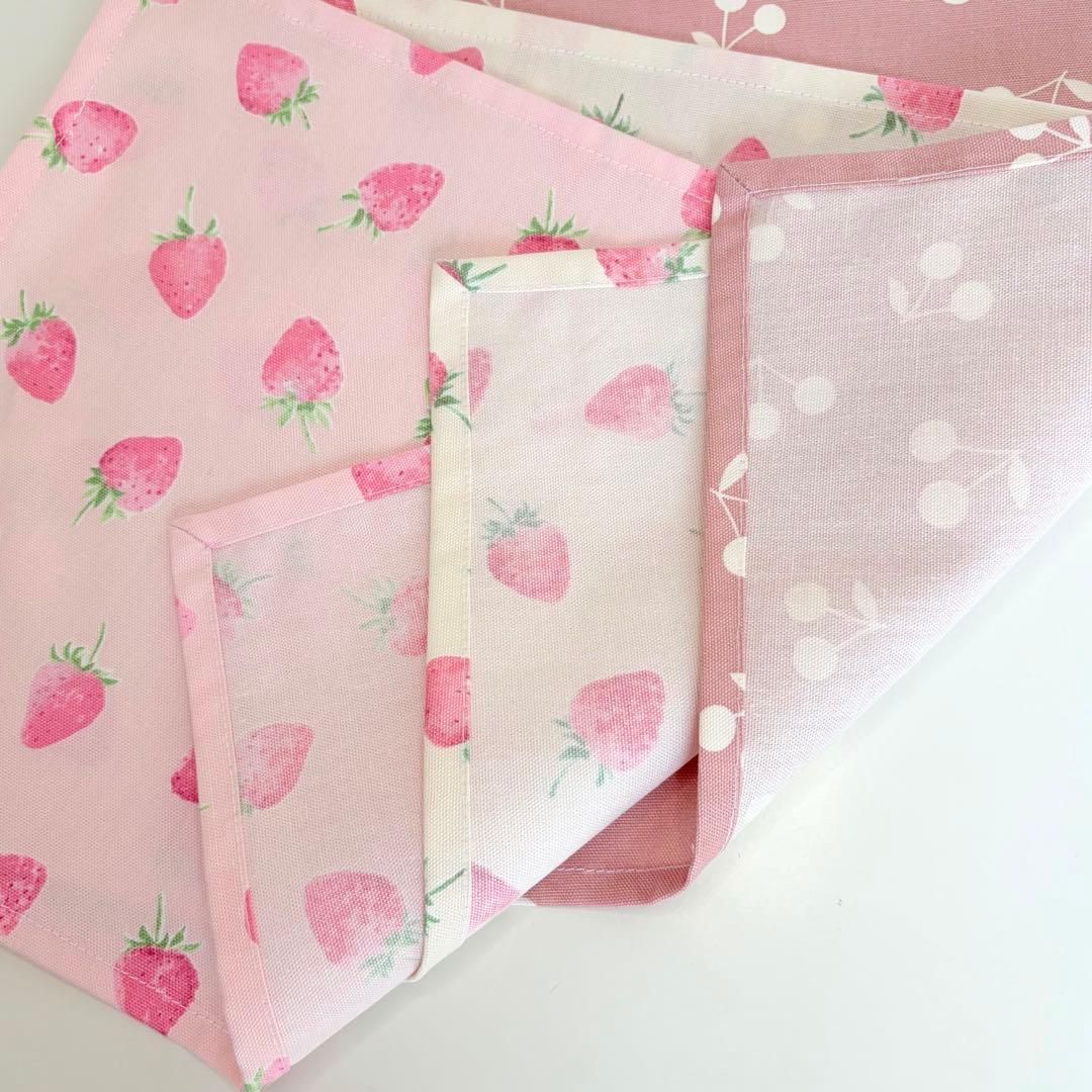 れもん様　確認用　いちご　ピンク　着替え袋　ランチョンマット