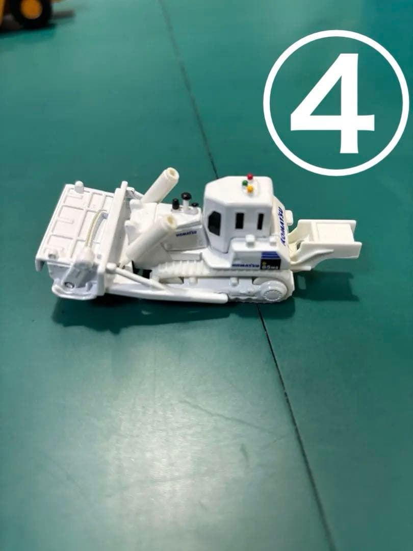 コマツ　建設機械 ミニカーセット 5台　バラ売り可