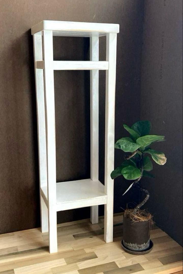 【ナツキ様商品】花台　飾り台　ハイスツール　シャビーシックホワイト　ハンドメイド