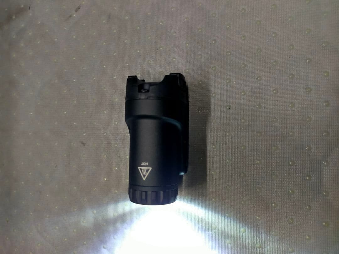 SIG FOXTROT1X ウェポンライト 20mmレール対応