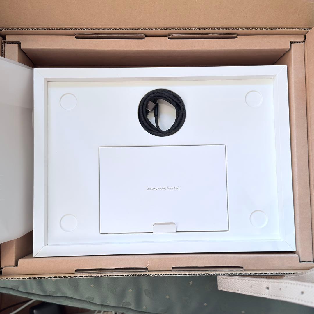 美品　MacBook Pro 14インチ 24GB 1TB M4Pro