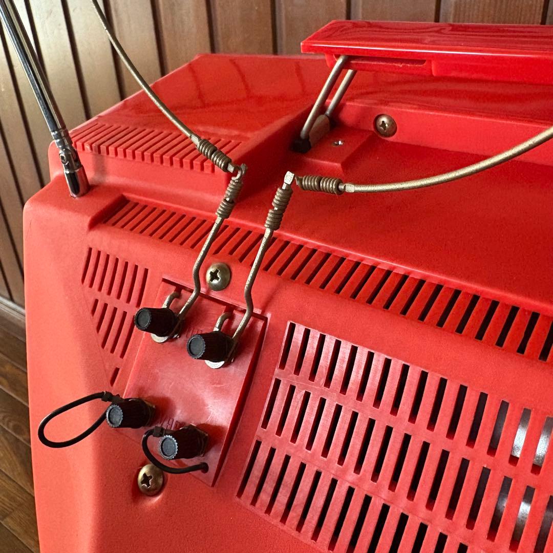 昭和レトロ　70年代　テレビ　デッドストック　箱付き　小型 ポータブルTV