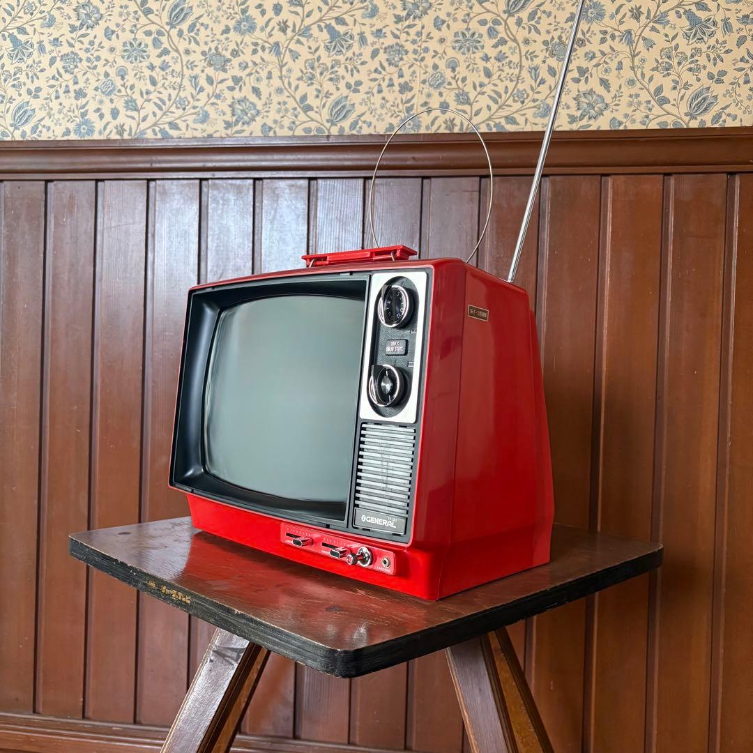 昭和レトロ　70年代　テレビ　デッドストック　箱付き　小型 ポータブルTV