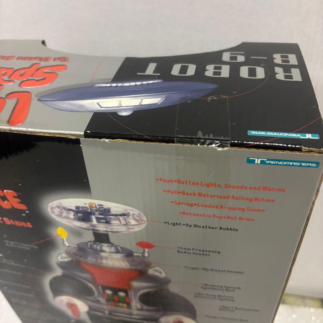 宇宙家族ロビンソン ロボット B-9 フィギュア トレンドマスターズ