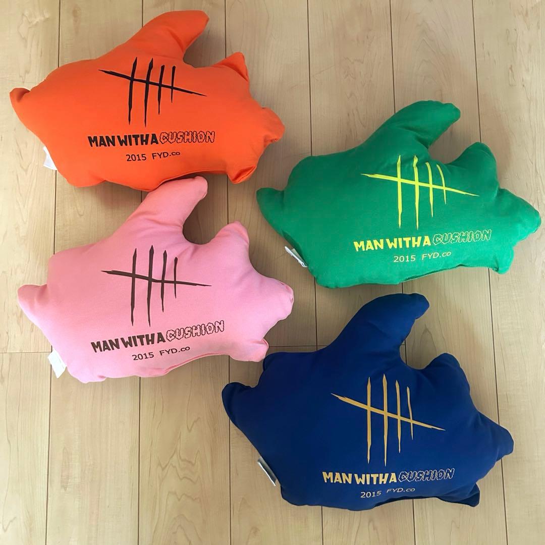 MAN WITH A MISSION クッション 4個セット