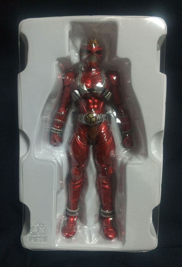 【訳アリ】真骨彫製法 仮面ライダー響鬼紅