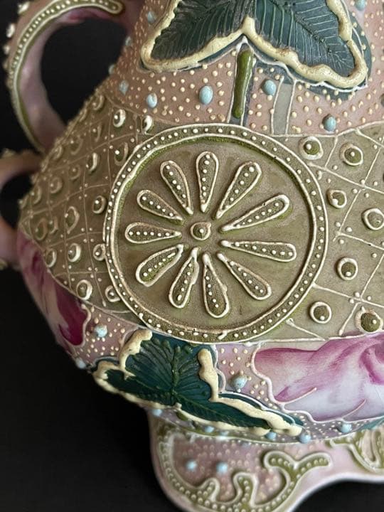 オールドノリタケ　盛り上げ花生