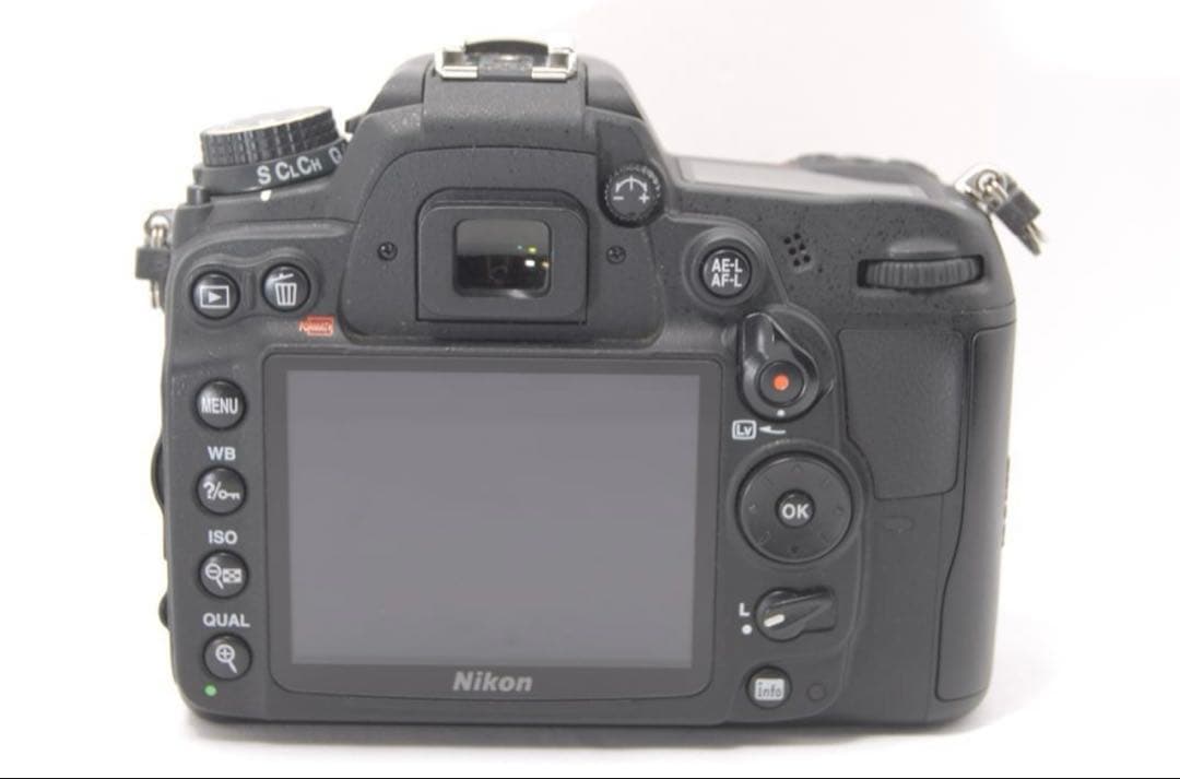 Nikon D7000 一眼レフカメラ レンズカバー バッテリー付き