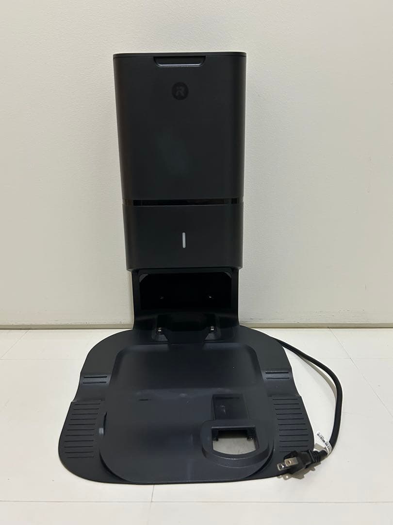iRobot Roomba i7+ 本体　クリーンベース