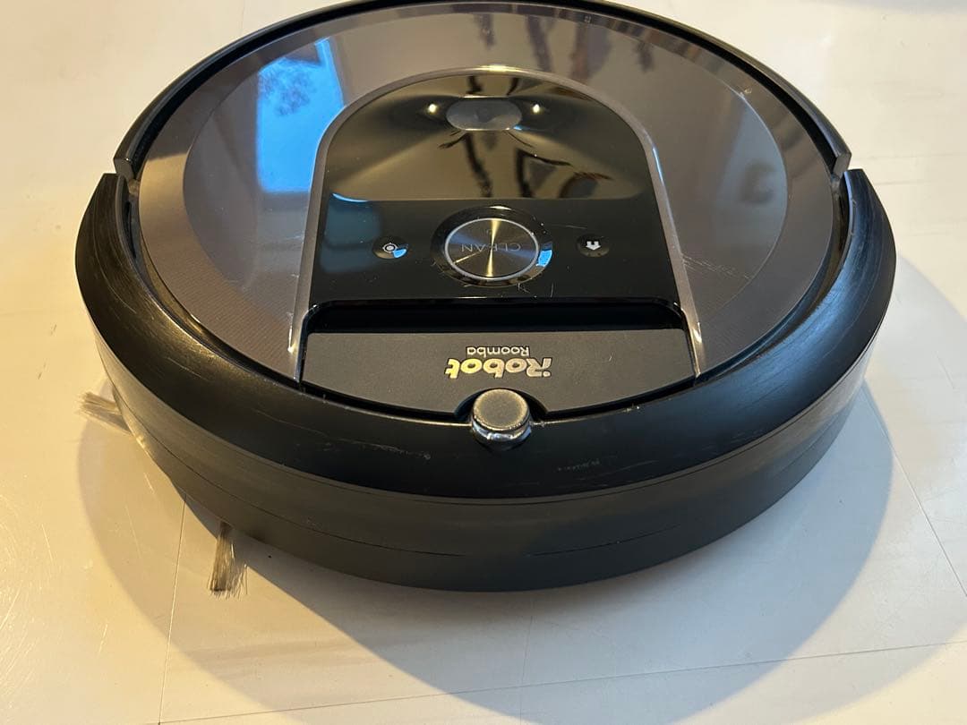iRobot Roomba i7+ 本体　クリーンベース