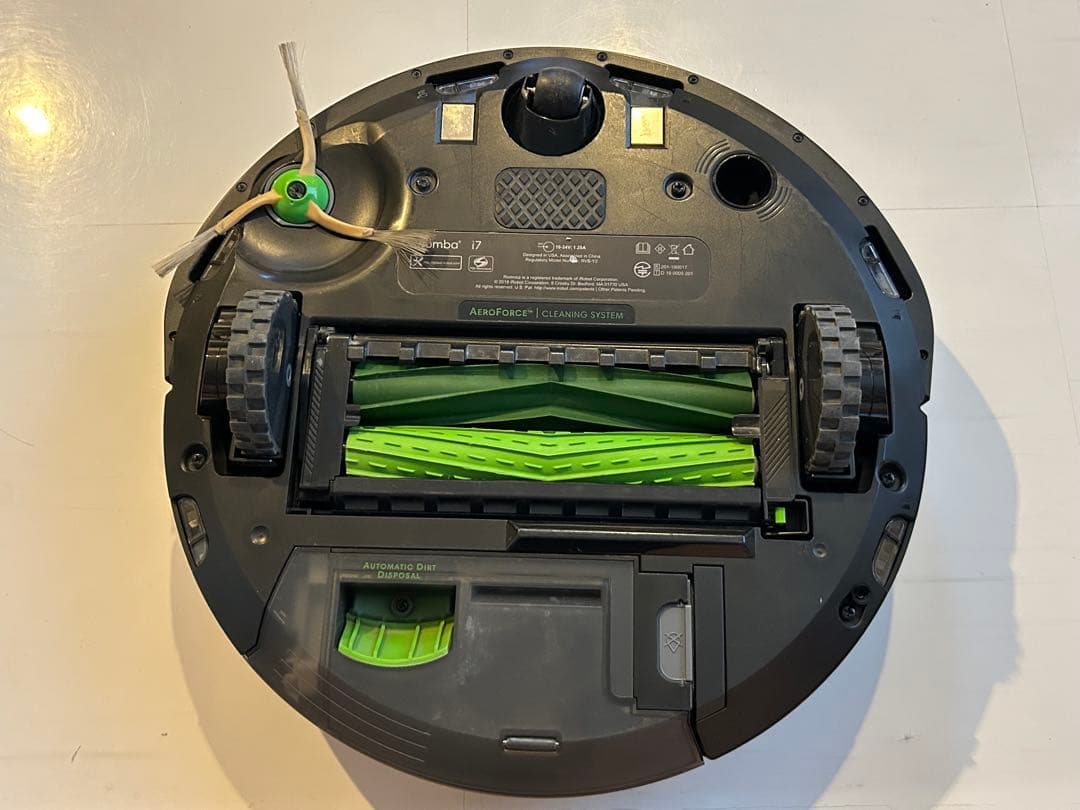iRobot Roomba i7+ 本体　クリーンベース
