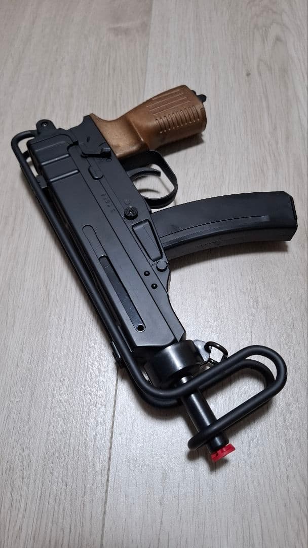 希少　美品　東京マルイ　Vz61 SCORPION 　AUTOMAG　エアコキ