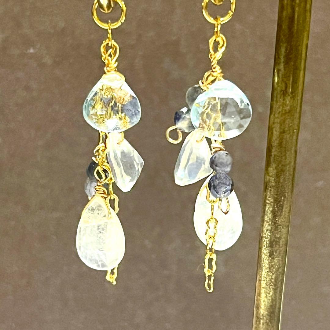 【winter 】トパーズムーンストーン他　チャームピアスイヤリング