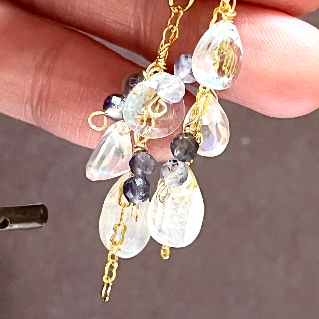 【winter 】トパーズムーンストーン他　チャームピアスイヤリング